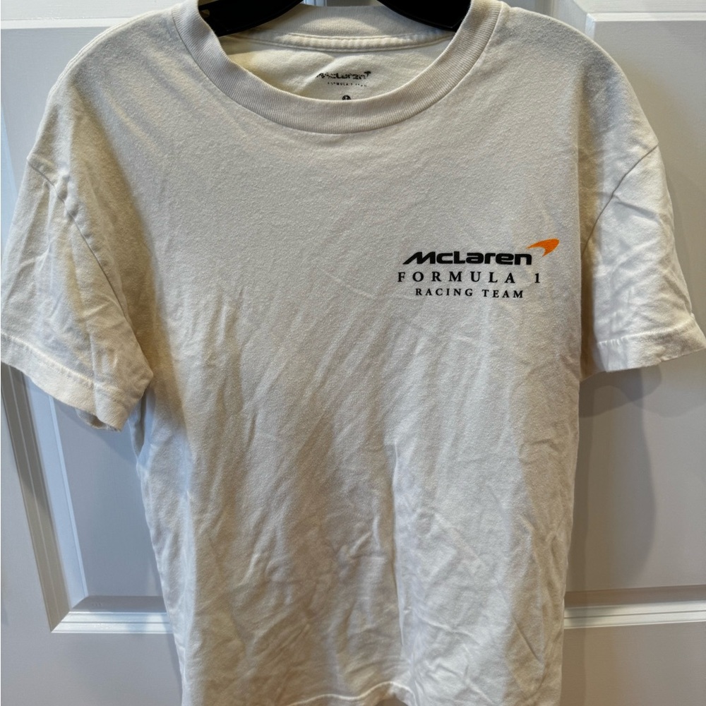 A&F Men’s Small White Formula 1 Graphic Tee
